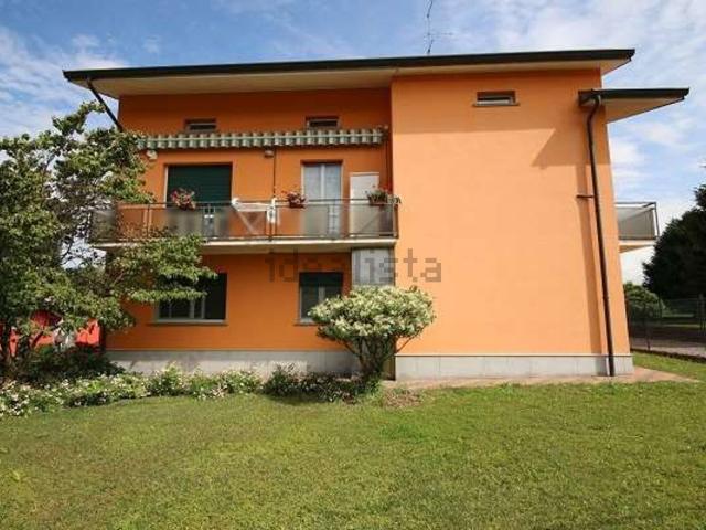 Villetta indipendente in vendita di 230 m² in Via Mirasole