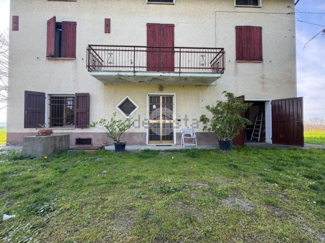 Villetta indipendente in vendita di 230 m² in Via Solari, 41