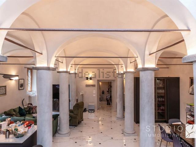Villetta indipendente in vendita di 230 m² in Via San Felice e Piteccio