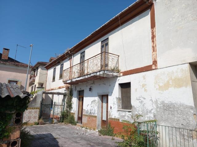 Villetta indipendente in vendita di 230 m² in Via San Salvatore, 84