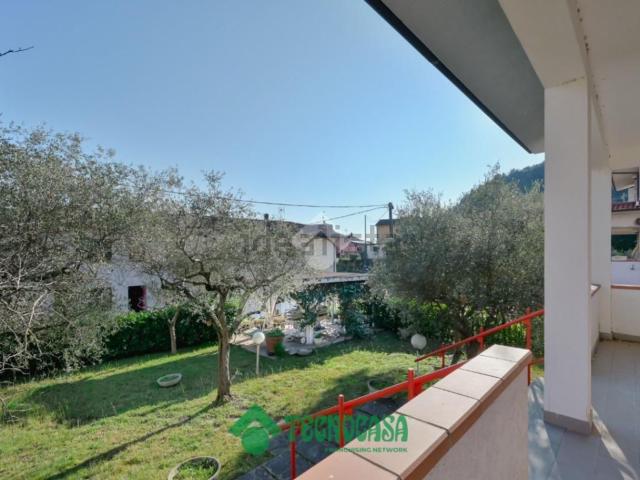 Villetta indipendente in vendita di 230 m² in Via Pozzacchera, 17