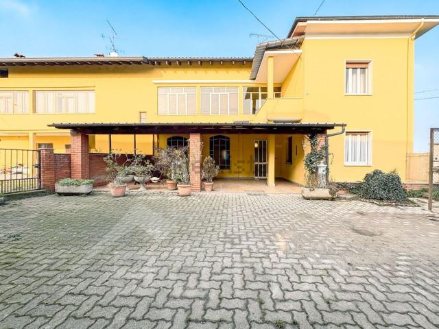 Villetta indipendente in vendita di 230 m² in Via Piana, 60