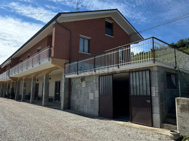 Villetta indipendente in vendita di 230 m² in Via Vittorio Veneto, 17