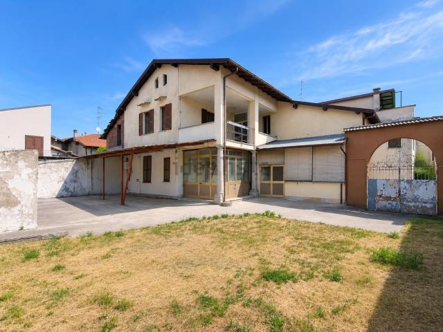 Villetta indipendente in vendita di 230 m² in Vicolo Canziani, 4
