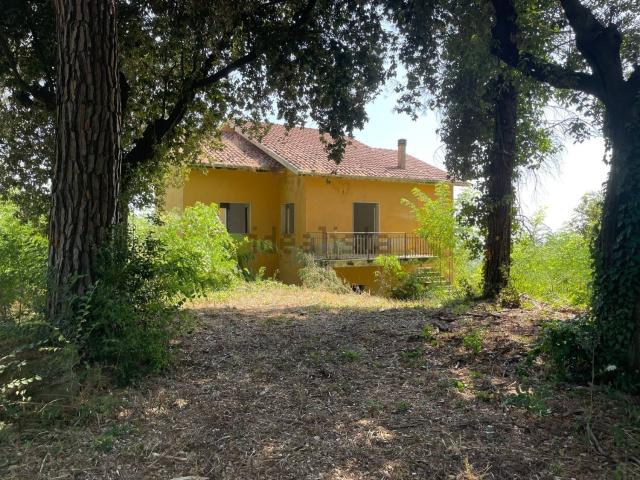 Villetta indipendente in vendita di 230 m² in Contrada San Tommaso