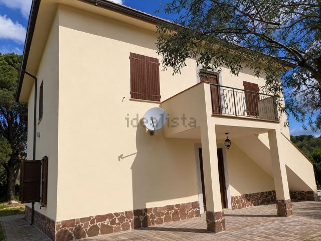Villetta indipendente in vendita di 230 m² in Strada Vicinale Sant&apos Anatolia, 17