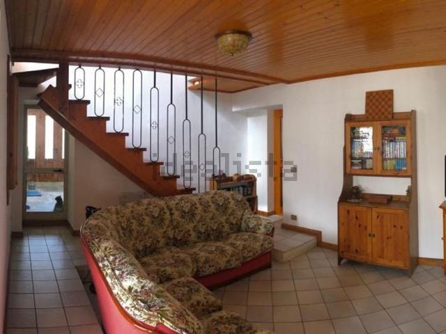 Villetta indipendente in vendita di 231 m²