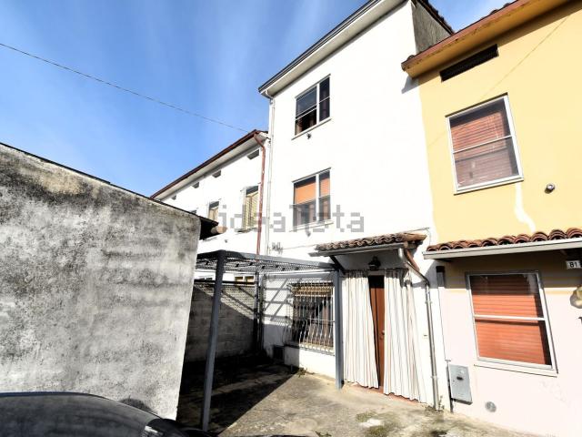 Villetta indipendente in vendita di 231 m² in Via Codisotto a Mane, 79