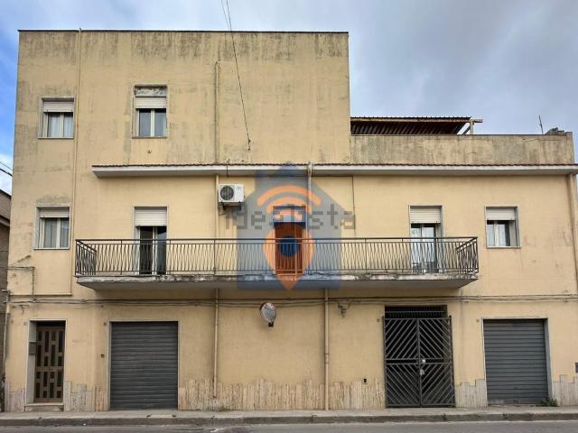 Villetta indipendente in vendita di 231 m² in Via Campobello, 59