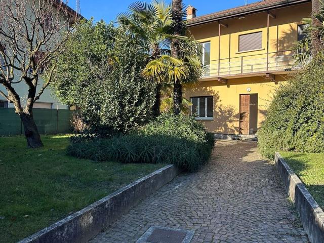 Villetta indipendente in vendita di 231 m² in Via alle Villette, 30