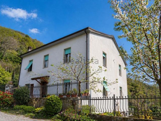 Villetta indipendente in vendita di 231 m² in Strada di Mazzelvetta, 12