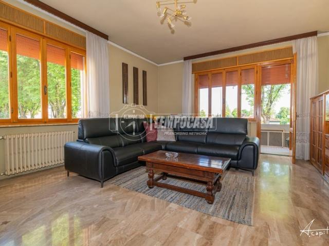 Villetta indipendente in vendita di 232 m² in Via Dante Gallani, 14