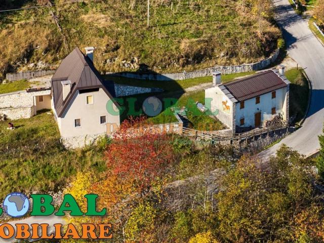 Villetta indipendente in vendita di 232 m² in Località Valmaron