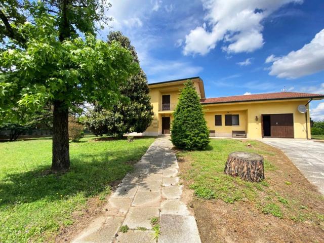 Villetta indipendente in vendita di 233 m²