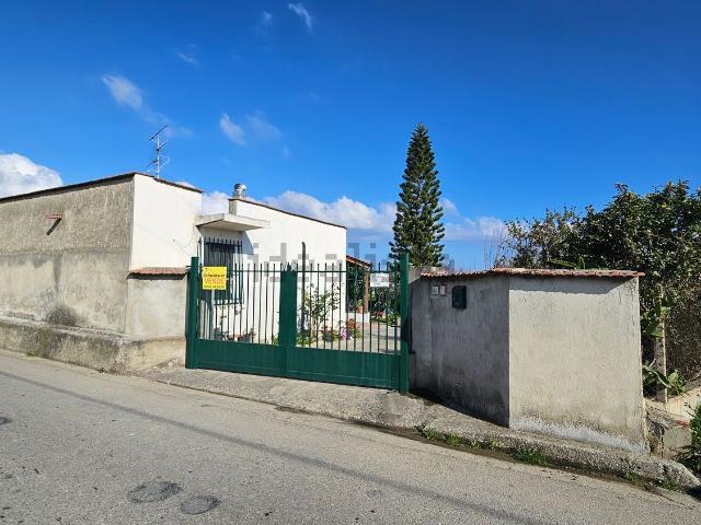 Villetta indipendente in vendita di 233 m² in Via Dromo Sud, 71