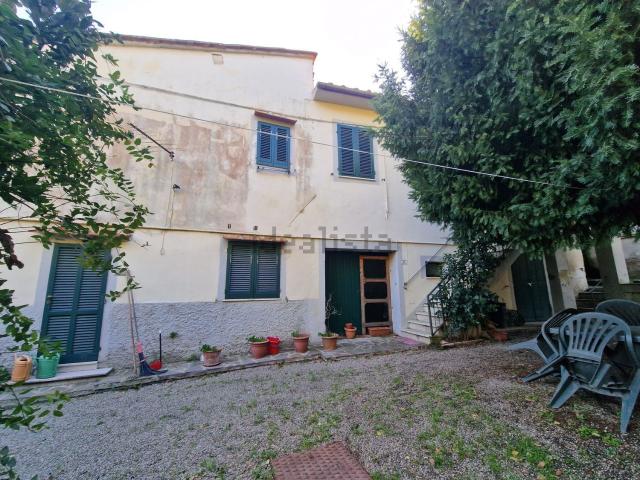 Villetta indipendente in vendita di 233 m² in Via Montegrappa, 6