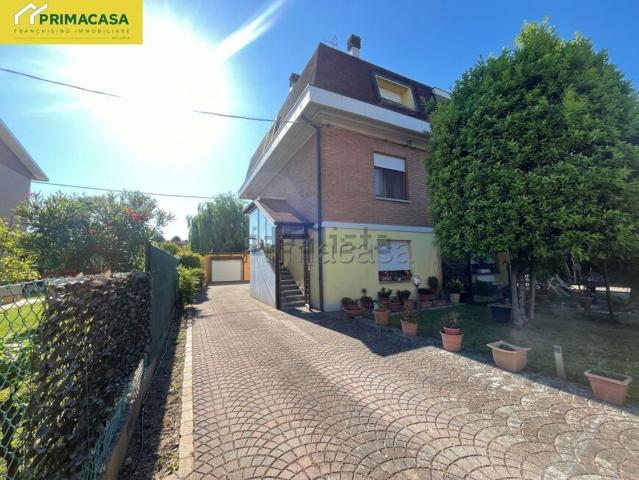Villetta indipendente in vendita di 234 m² in Via A. Ferretti
