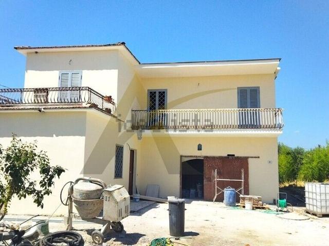 Villetta indipendente in vendita di 235 m²