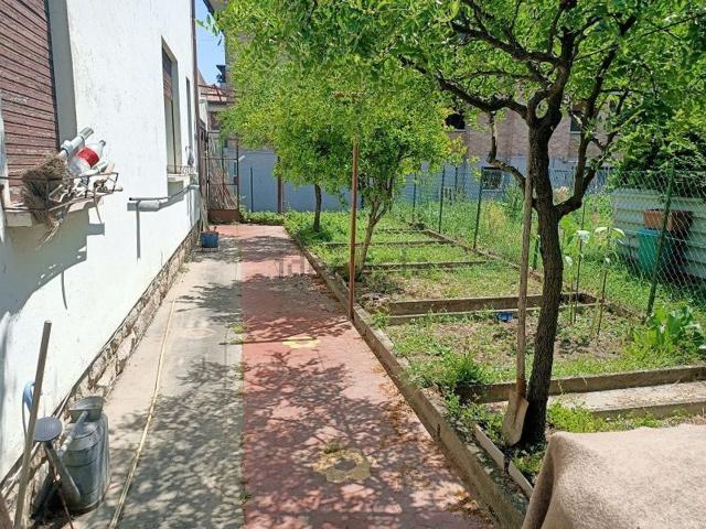 Villetta indipendente in vendita di 235 m² in Via Antonio Marsand