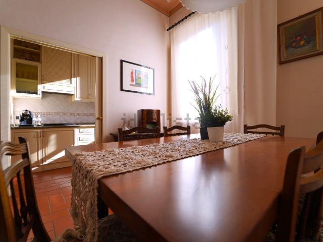 Villetta indipendente in vendita di 235 m² in Via Giacomo Matteotti, 11