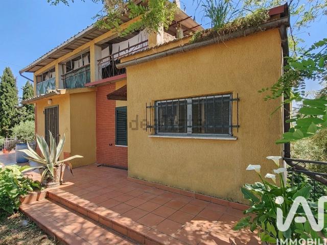 Villetta indipendente in vendita di 235 m² in Via Dei Monti, 265