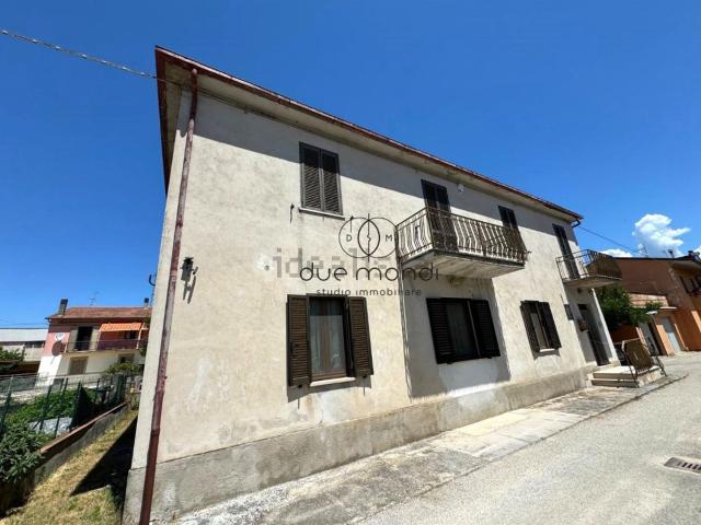 Villetta indipendente in vendita di 235 m² in Via Sacco e Vanzetti
