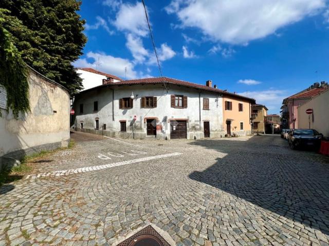 Villetta indipendente in vendita di 235 m² in Piazza Salotto, 3