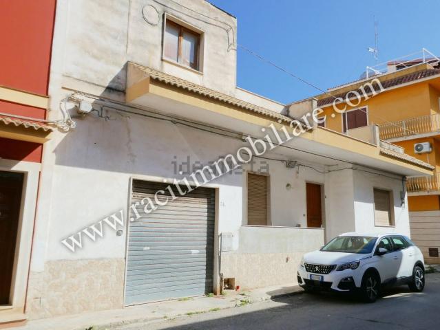 Villetta indipendente in vendita di 236 m² in Via Don Luigi Sturzo, 42