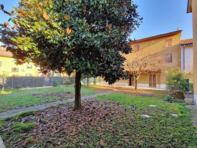 Villetta indipendente in vendita di 236 m² in Via Fratelli Ferrari, 13
