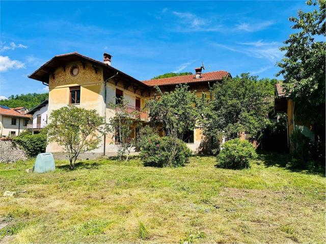 Villetta indipendente in vendita di 236 m² in Via Regina Margherita, 17