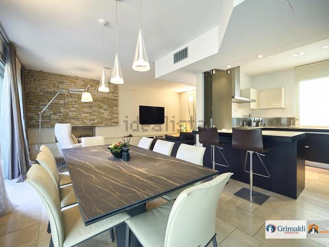 Villetta indipendente in vendita di 237 m² in Via Calzavecchio, 42