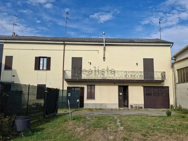Villetta indipendente in vendita di 237 m² in Via Giacomo Matteotti, 41