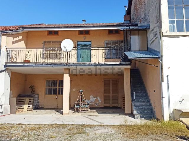 Villetta indipendente in vendita di 237 m² in Via Langhe, 180