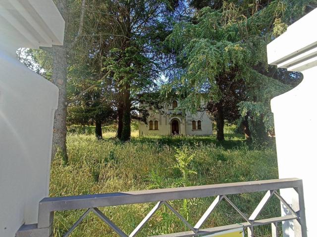 Villetta indipendente in vendita di 237 m² in Via Masi, 216