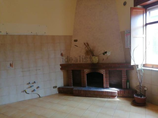 Villetta indipendente in vendita di 238 m² in Via C. Villa