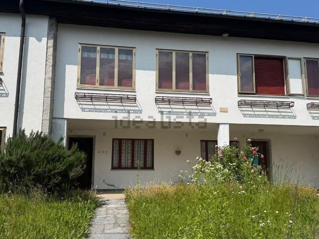 Villetta indipendente in vendita di 238 m² in Via Capoluogo