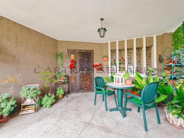 Villetta indipendente in vendita di 238 m² in Via del Perer