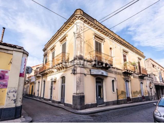 Villetta indipendente in vendita di 238 m² in Via Marano, 64