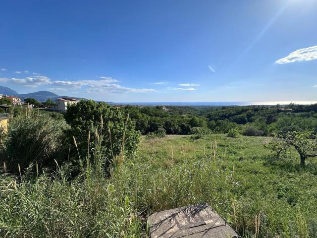 Villetta indipendente in vendita di 238 m² in Via Piano