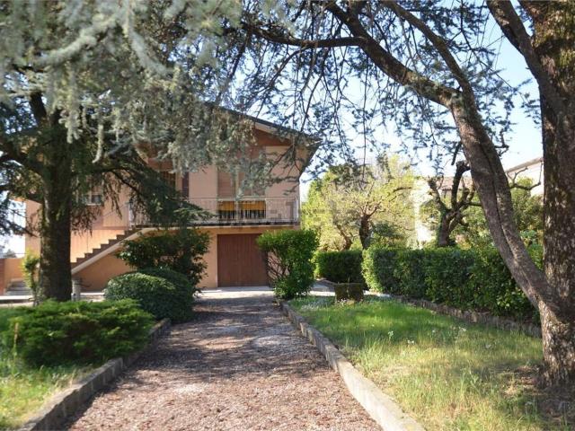 Villetta indipendente in vendita di 239 m²