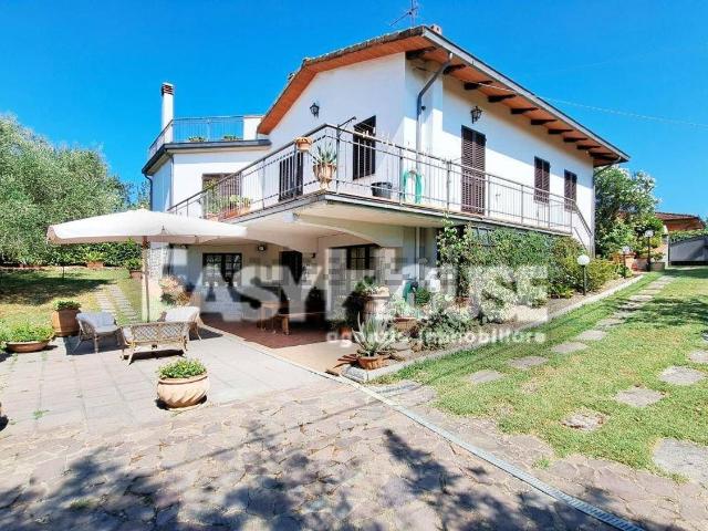 Villetta indipendente in vendita di 240 m²