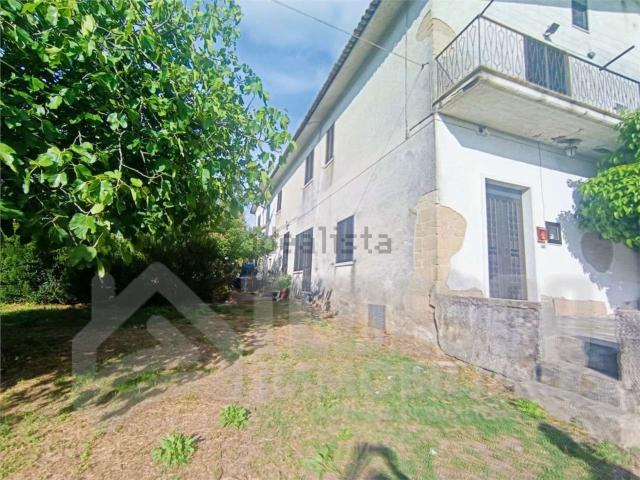 Villetta indipendente in vendita di 240 m² in Via Colle Calce
