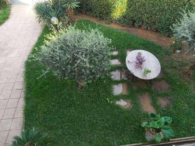 Villetta indipendente in vendita di 240 m² in Via Cavaiola