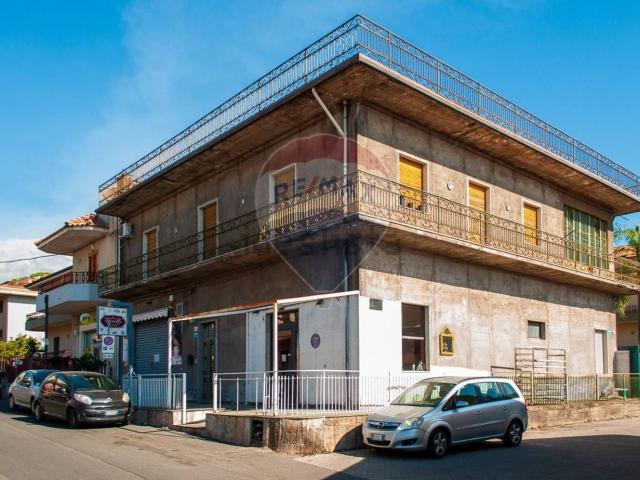 Villetta indipendente in vendita di 240 m² in Via Carico, 84