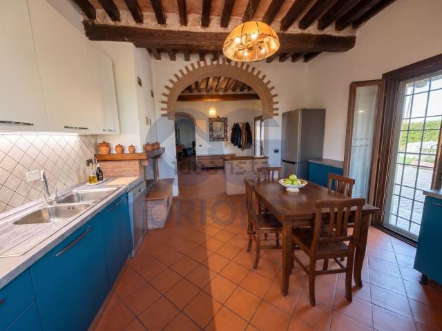 Villetta indipendente in vendita di 240 m² in Via Castagnolo, 125
