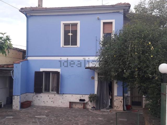 Villetta indipendente in vendita di 240 m² in Via Chieti