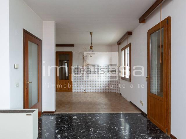 Villetta indipendente in vendita di 240 m² in Via alle Chizzette, 98