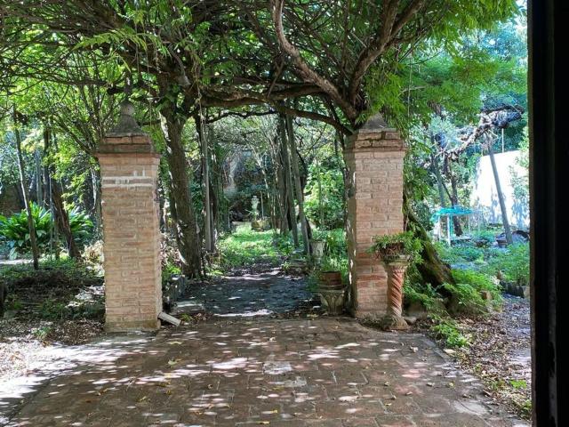 Villetta indipendente in vendita di 240 m² in Via Assiderato