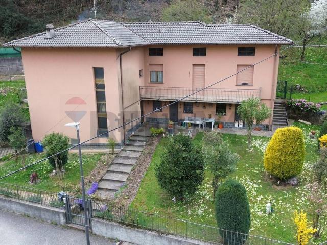 Villetta indipendente in vendita di 240 m² in Via Bondo, 10