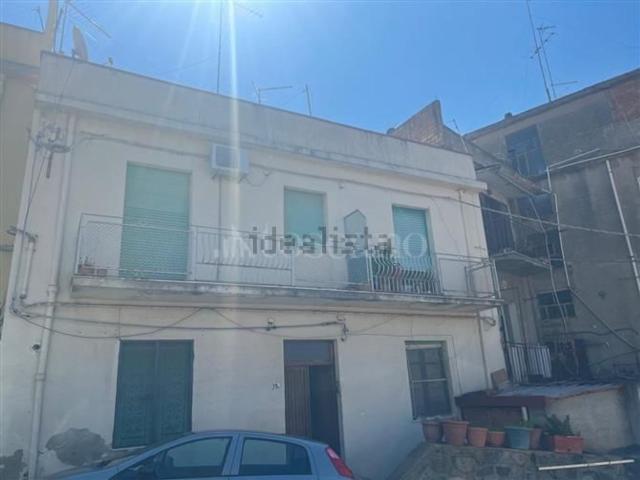 Villetta indipendente in vendita di 240 m² in Via Borrace Crocevia